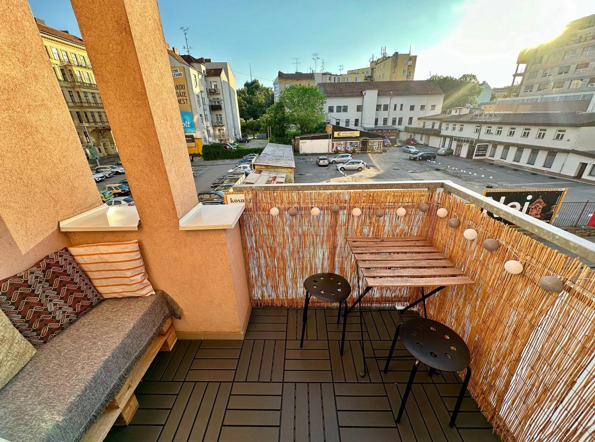Bright And Central Suite With A Balcony Brno Ngoại thất bức ảnh